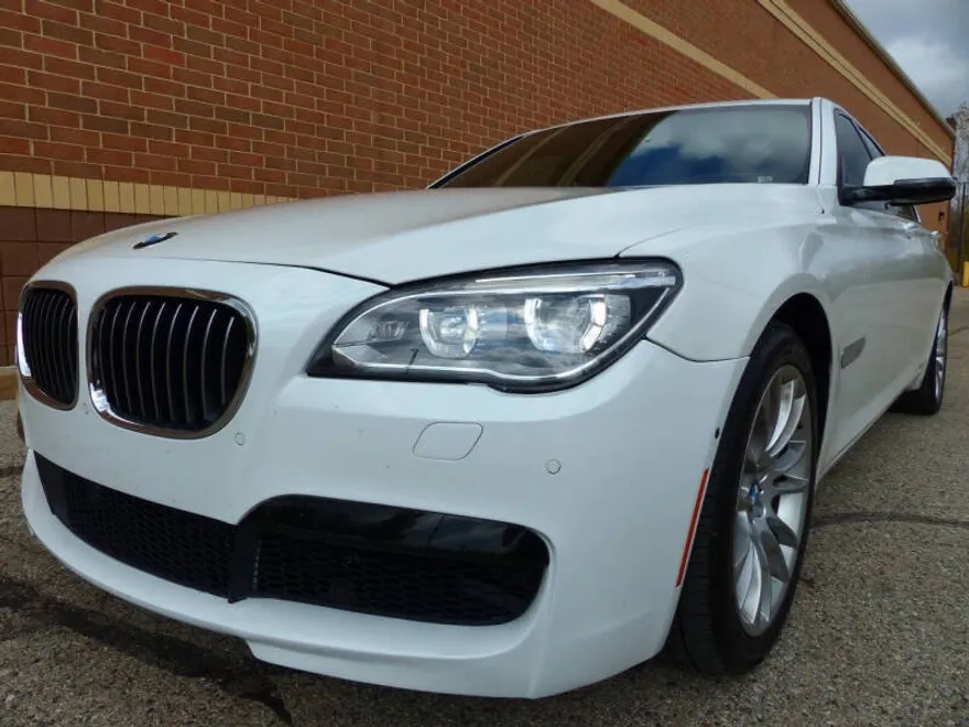2014 Bmw 750Li / ALPINA B7 photo 1