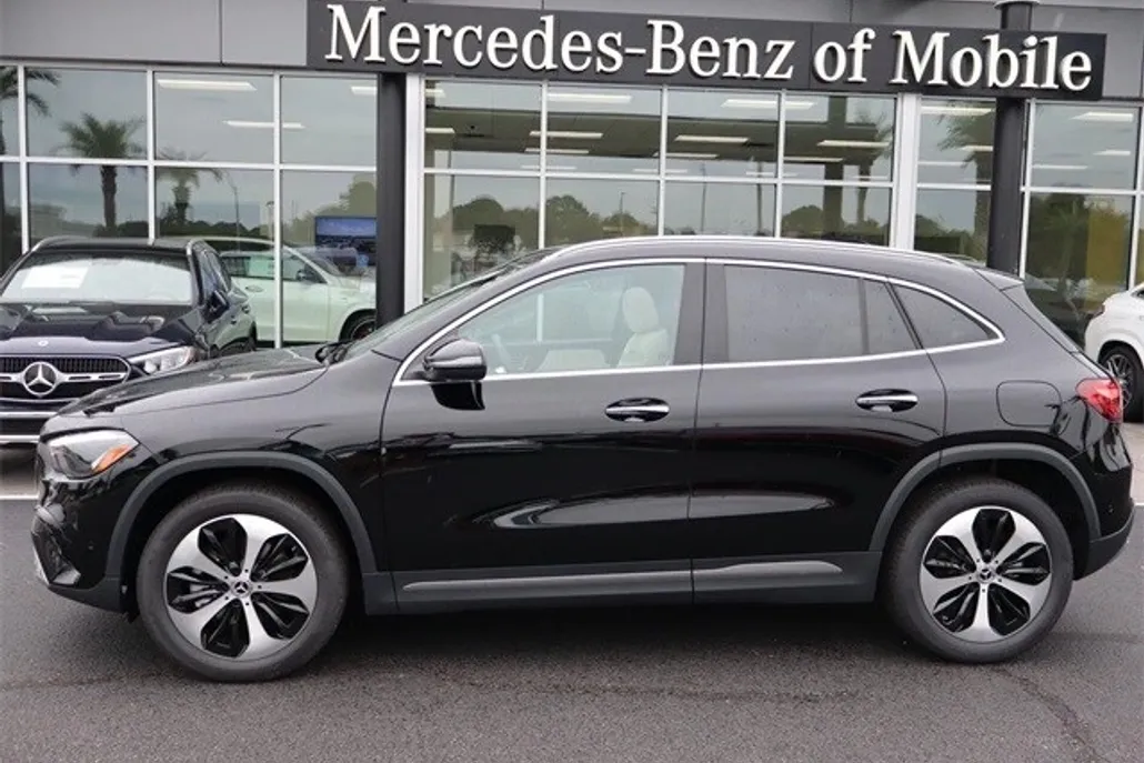 2025 Mercedes Benz GLA 250 photo 1
