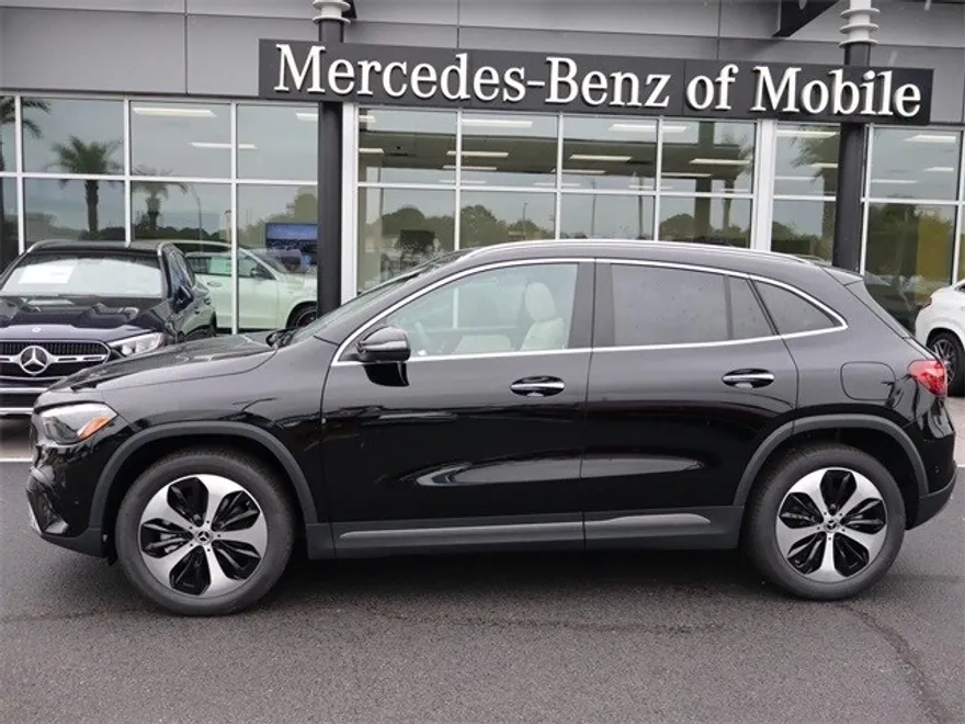 2025 Mercedes Benz GLA 250 photo 1