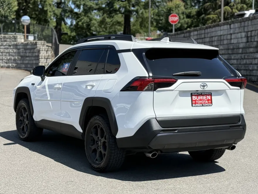 2022 Toyota RAV4 TRD photo 1