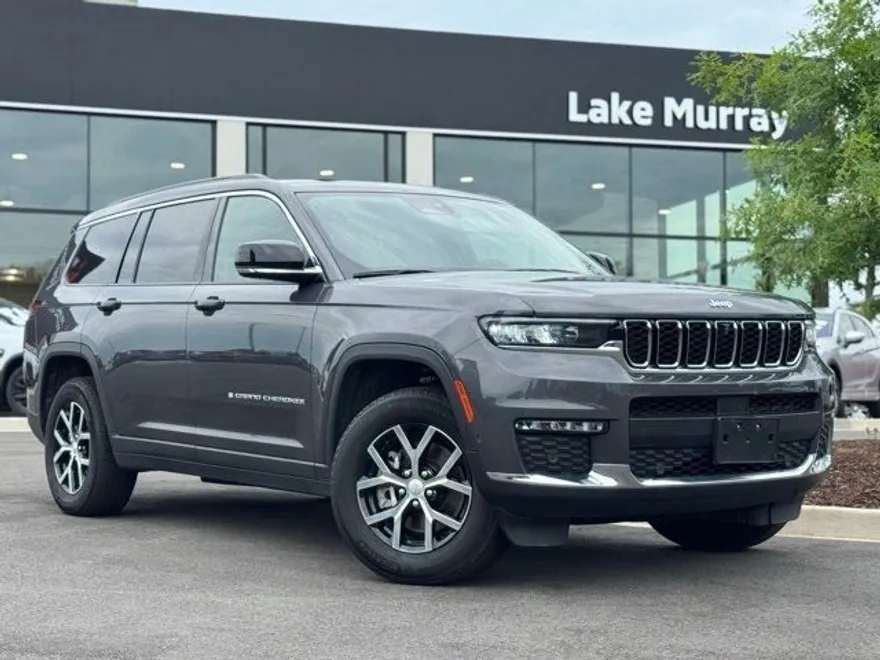 2024 Jeep Grand Cherokee Limited photo 1