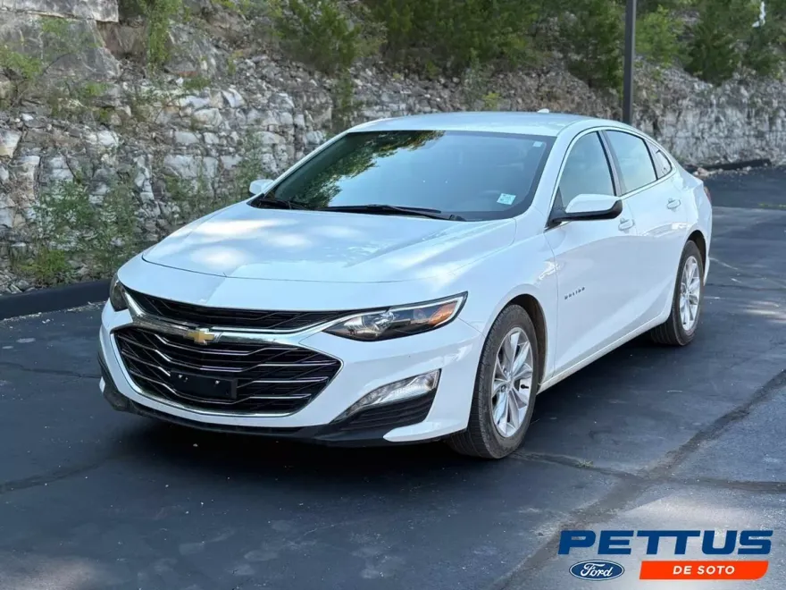 2024 Chevrolet Malibu 1LT photo 1