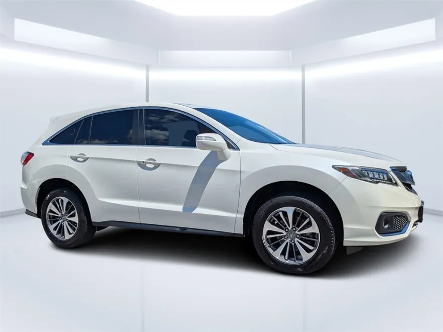 2017 Acura RDX Advance photo 1
