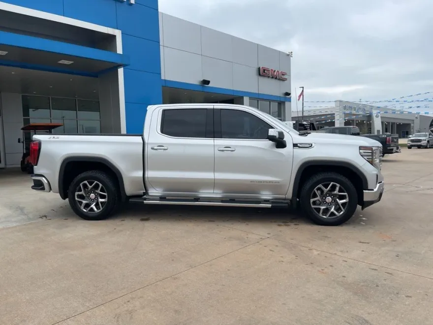 2022 Gmc Sierra 1500 SLT photo 1