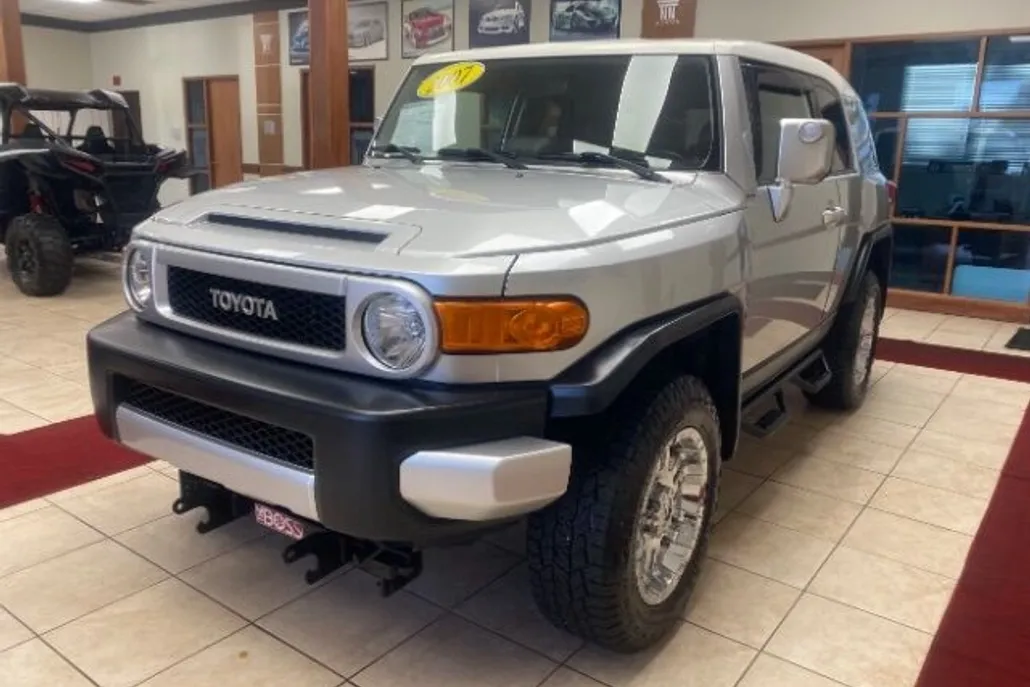 2007 Toyota FJ Cruiser Base photo 1