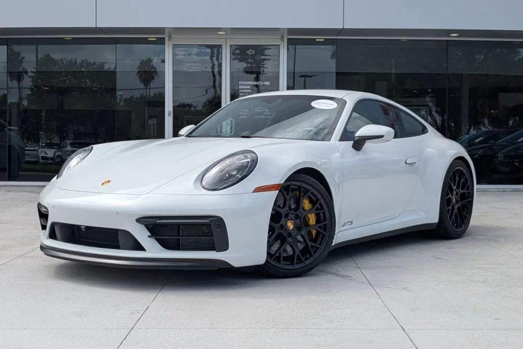 2024 Porsche 911 GTS photo 1