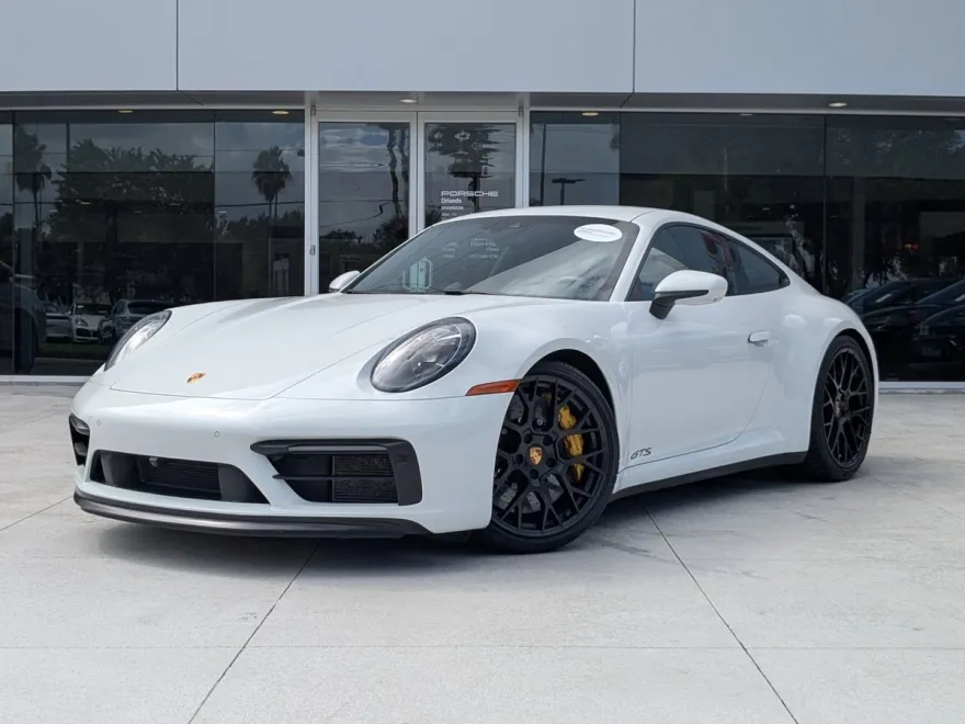 2024 Porsche 911 GTS photo 1