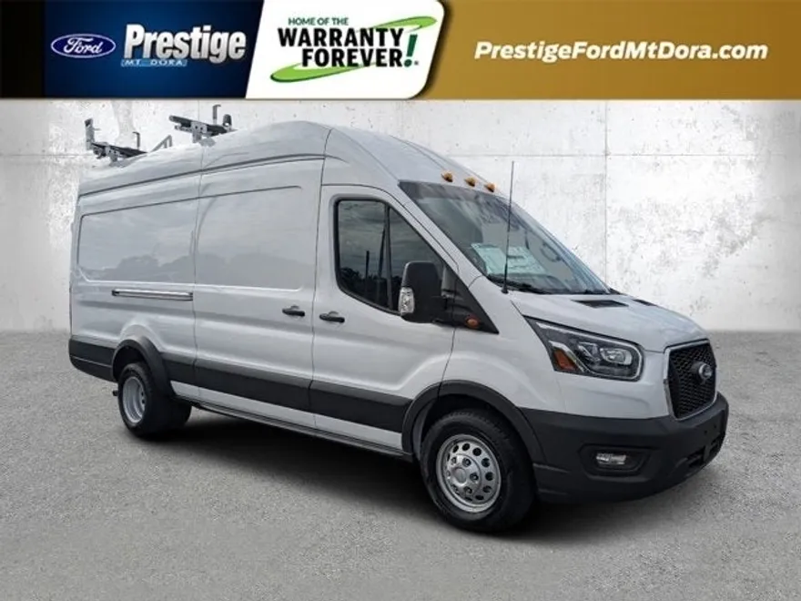 2023 Ford Transit photo 1