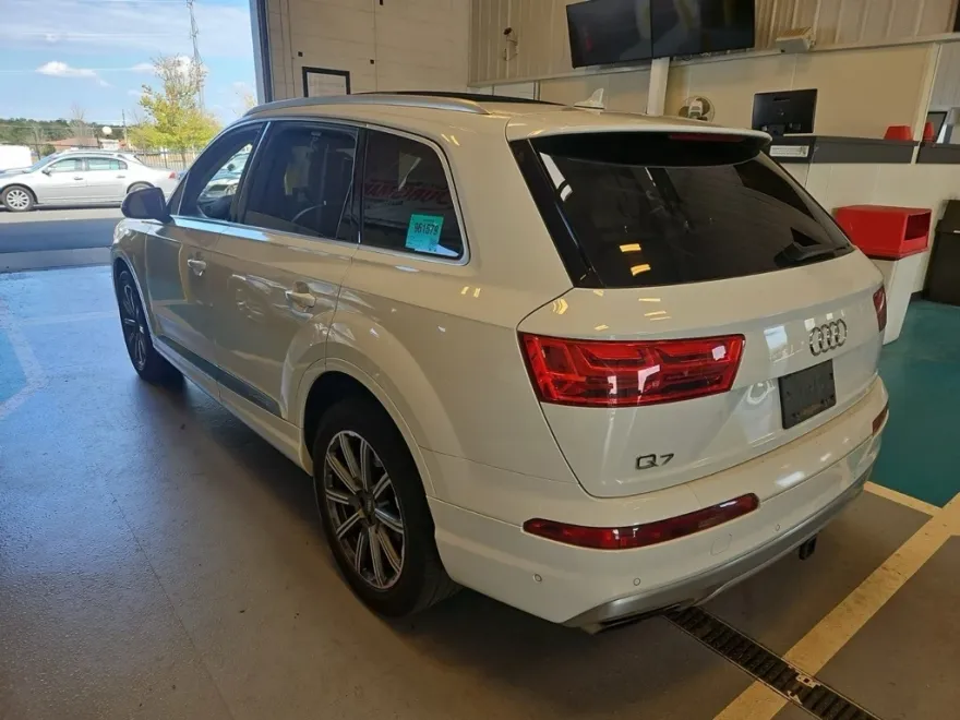 2019 Audi Q7 Premium Plus photo 1