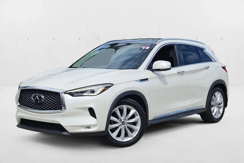 2019 Infiniti QX50 Essential photo 1