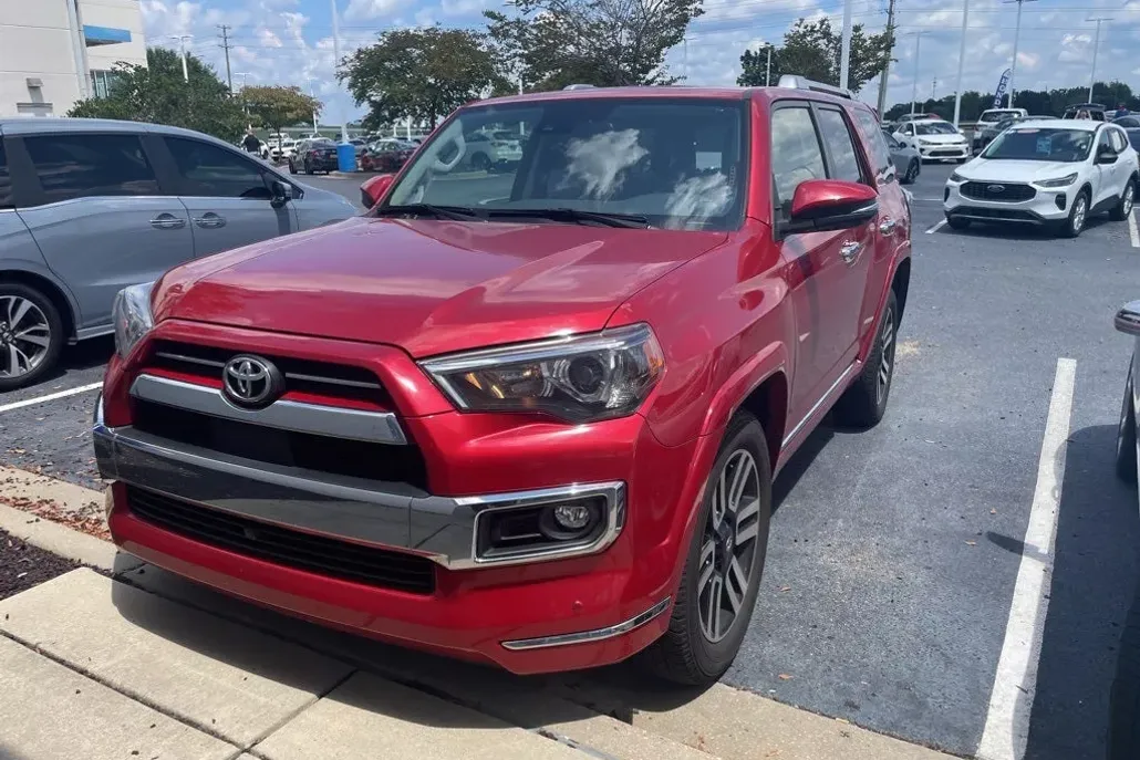 2022 Toyota 4Runner Limited photo 1