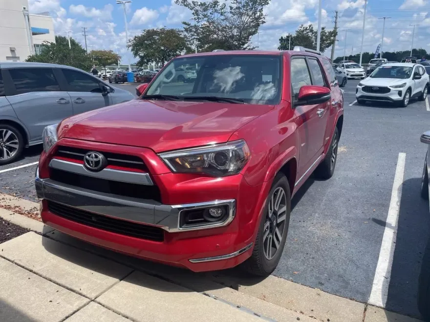 2022 Toyota 4Runner Limited photo 1