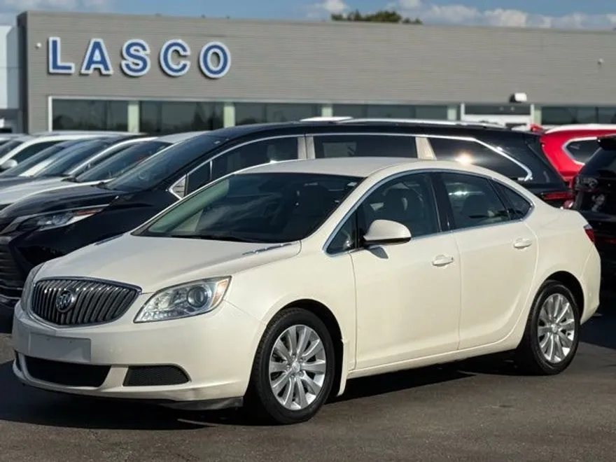 2015 Buick Verano Base photo 1