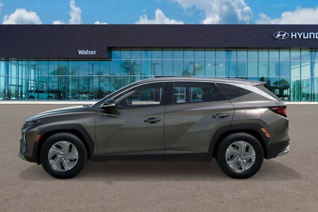 2026 Hyundai Tucson Hybrid Blue SE photo 1