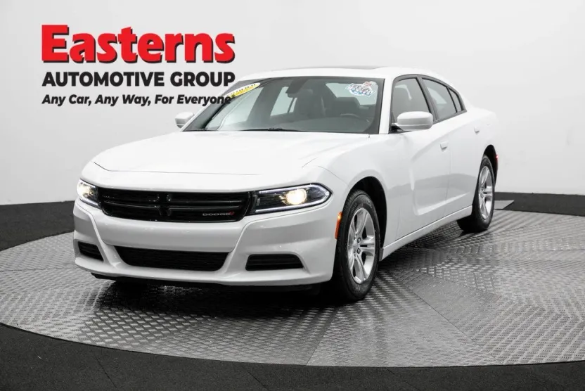 2022 Dodge Charger SXT photo 1
