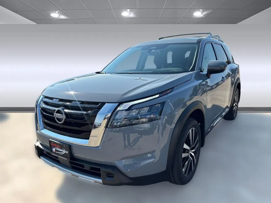 2025 Nissan Pathfinder Platinum photo 1