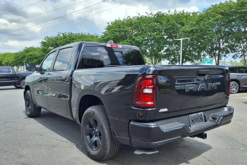 2025 Ram 1500 Tradesman photo 1