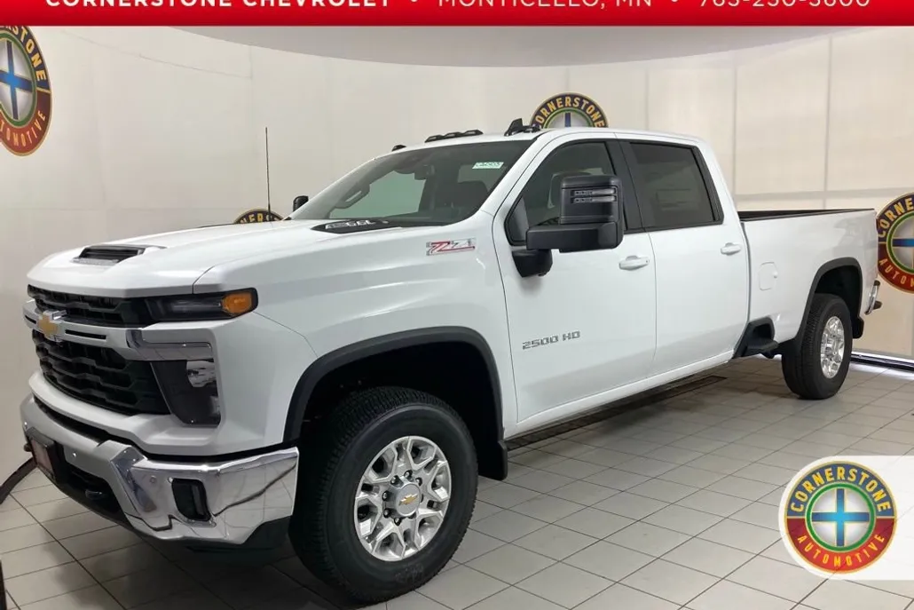 2026 Chevrolet Silverado 2500HD LT photo 1