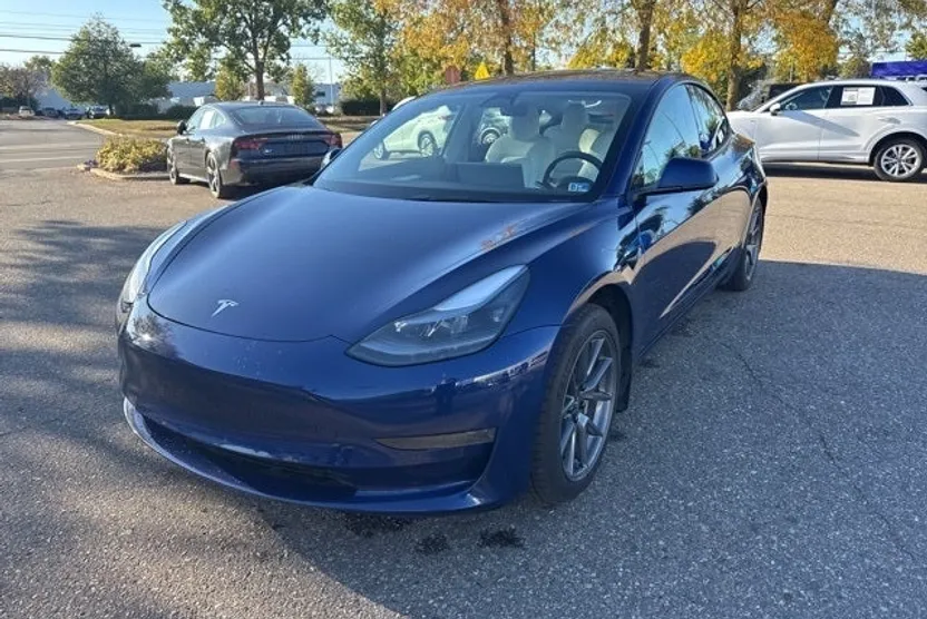2022 Tesla Model 3 photo 1