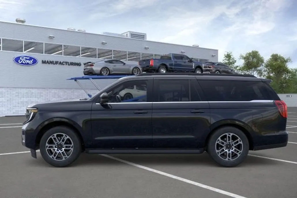 2025 Ford Expedition MAX photo 1