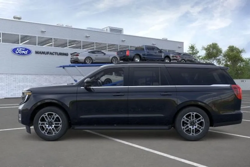 2025 Ford Expedition MAX photo 1