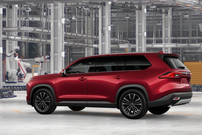 2026 Toyota Highlander Hybrid Platinum photo 1
