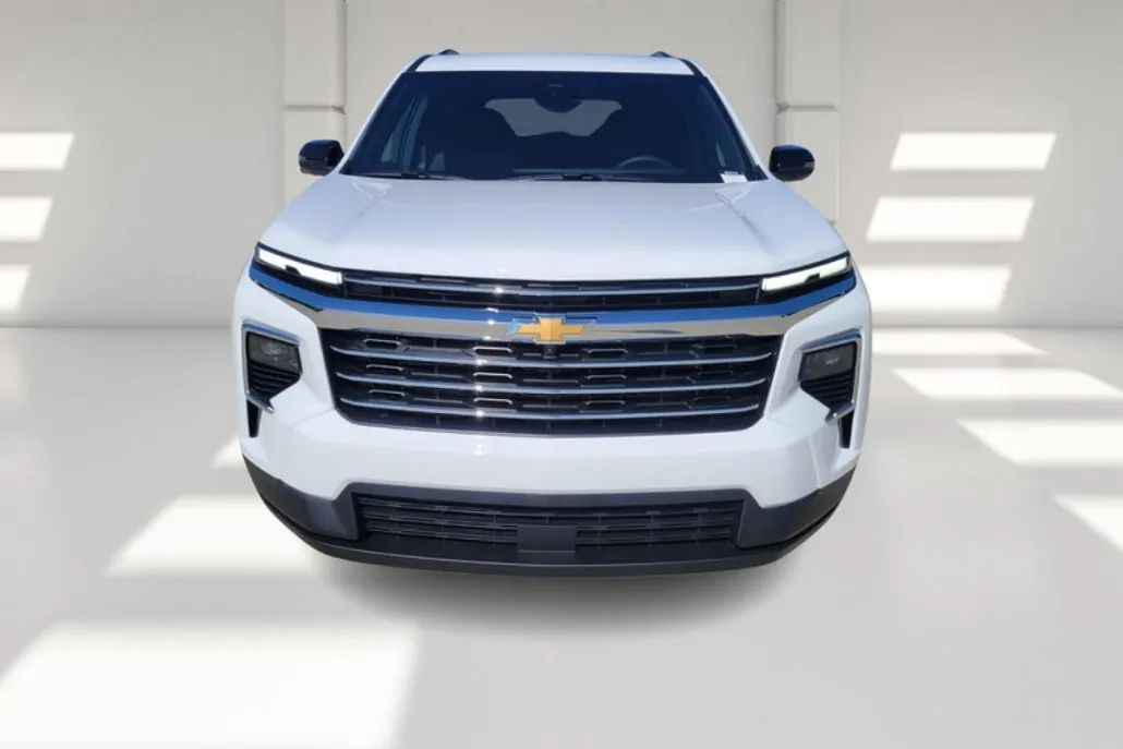 2026 Chevrolet Traverse photo 1