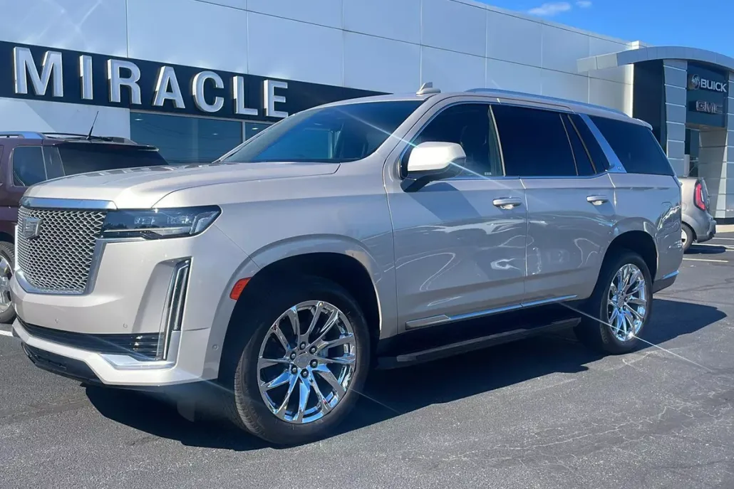 2023 Cadillac Escalade Premium Luxury photo 1