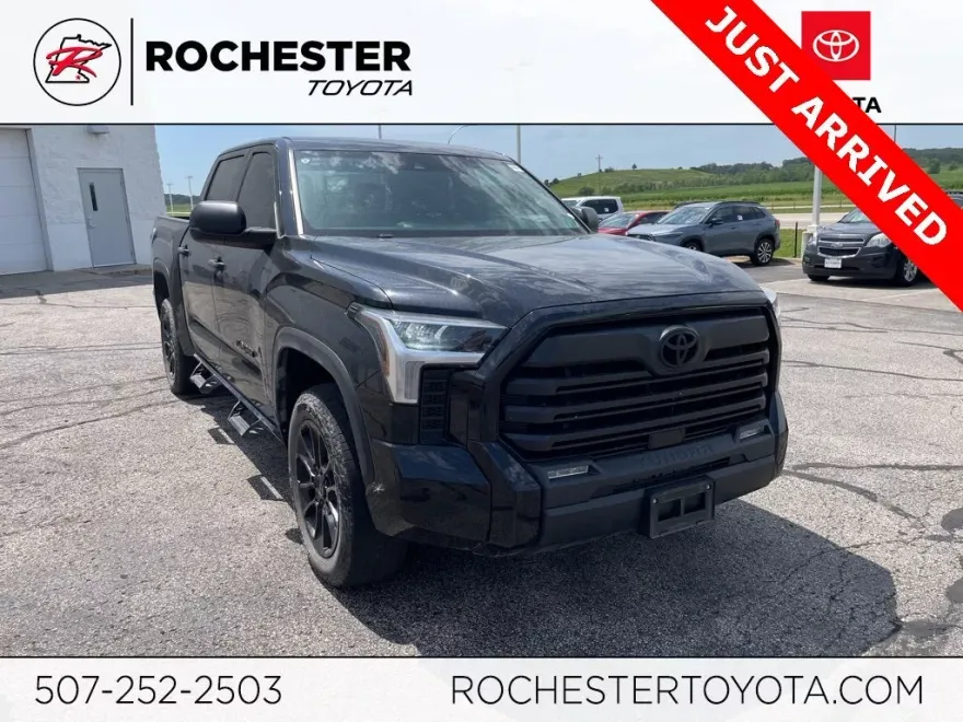 2023 Toyota Tundra SR5 photo 1