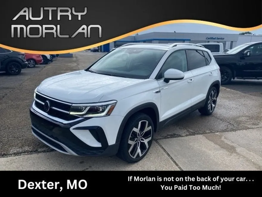 2022 Volkswagen Taos SEL photo 1