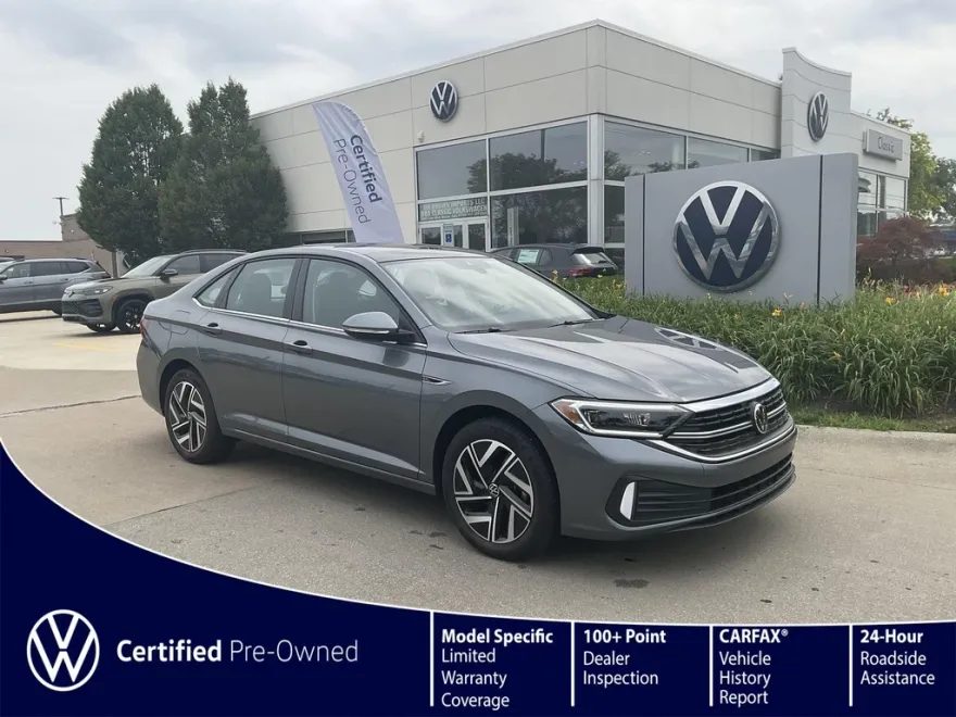 2024 Volkswagen Jetta SEL photo 1