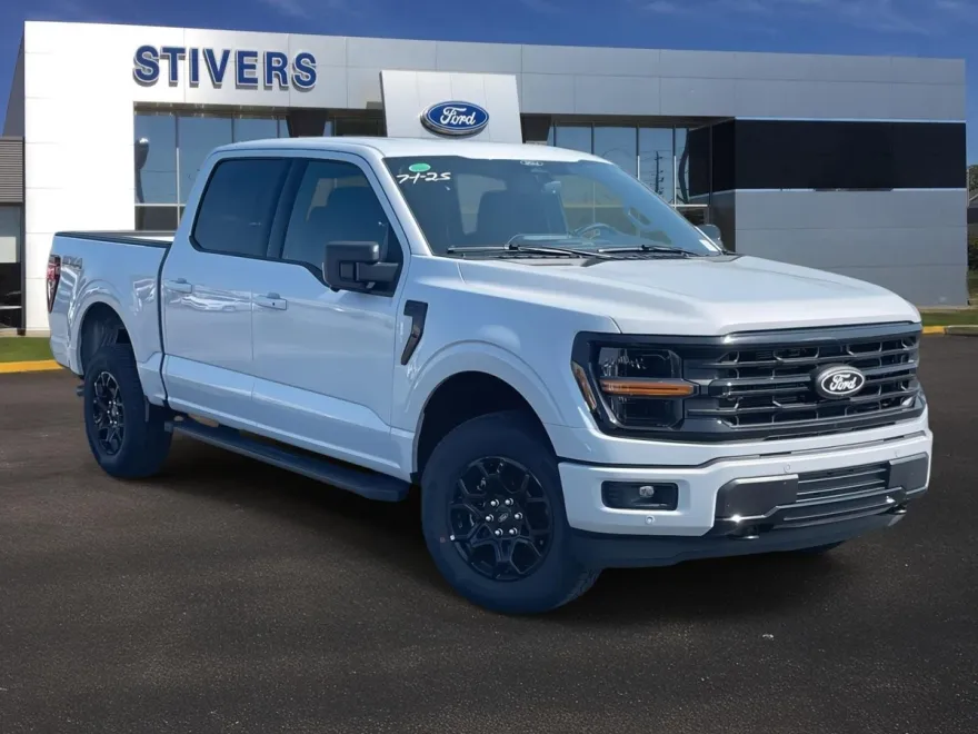 2025 Ford F-150 XLT photo 1