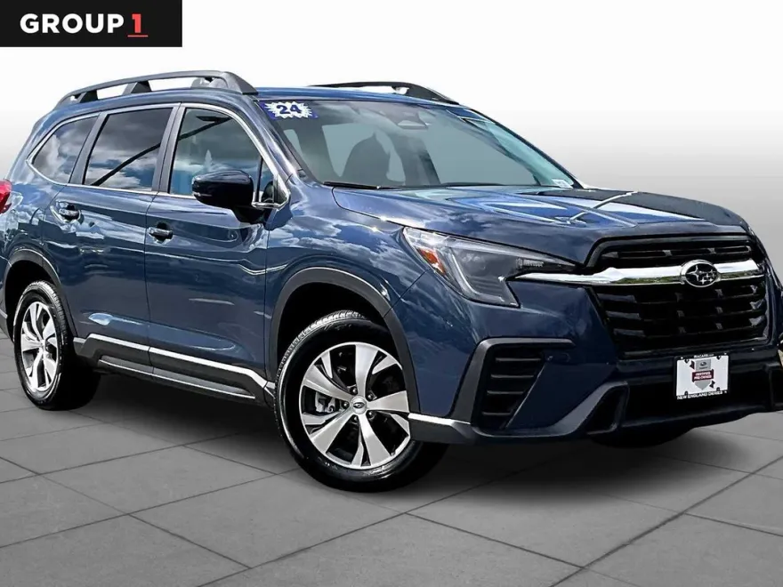 2024 Subaru Ascent Premium photo 1
