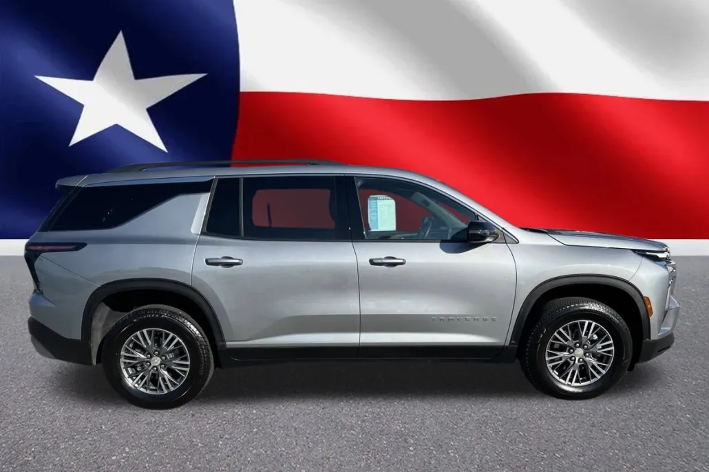 2025 Chevrolet Traverse photo 1