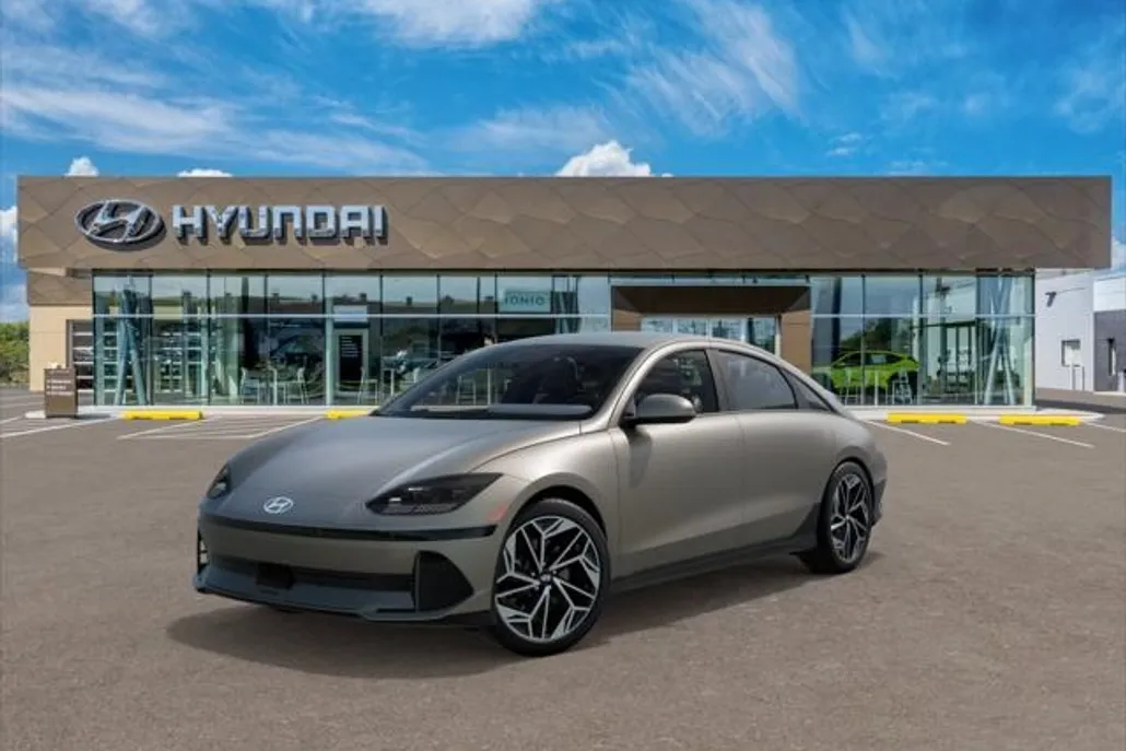 2025 Hyundai Ioniq 6 SEL photo 1