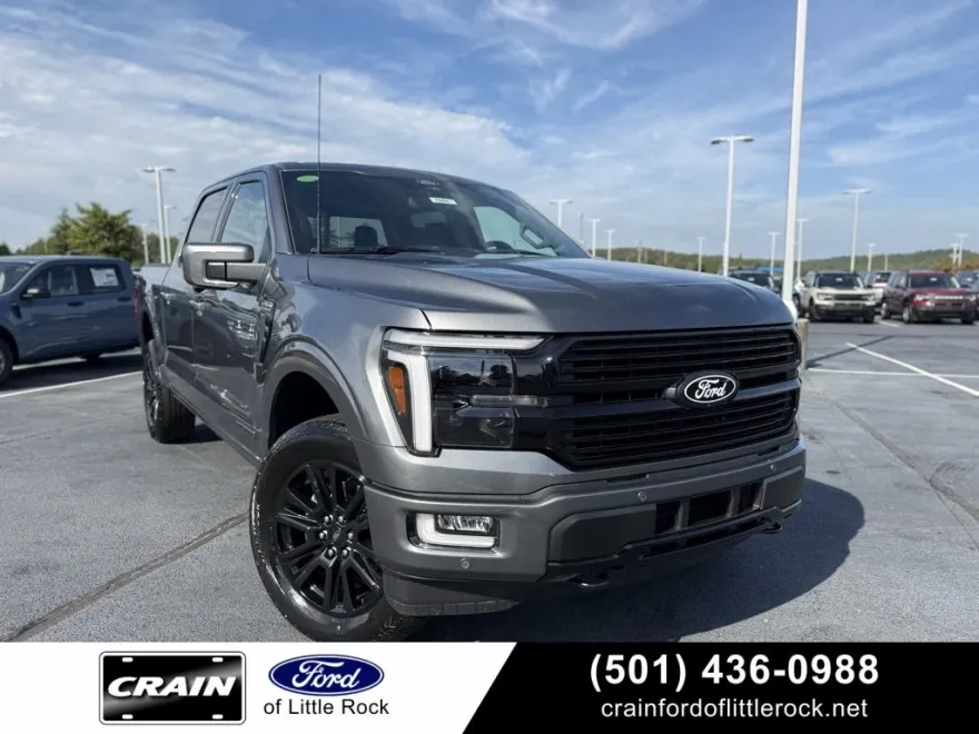 2025 Ford F-150 Platinum photo 1