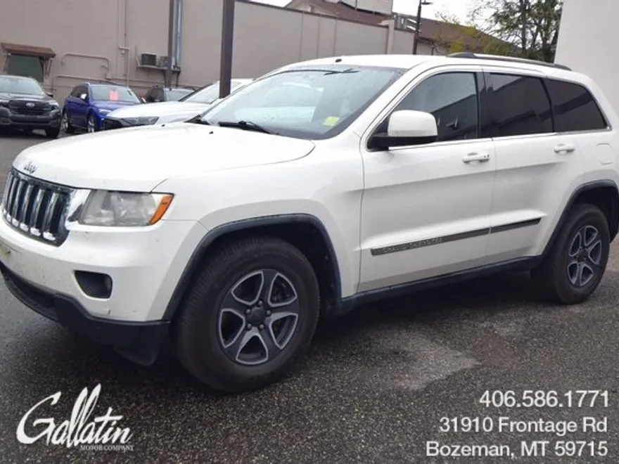 2011 Jeep Grand Cherokee Laredo photo 1