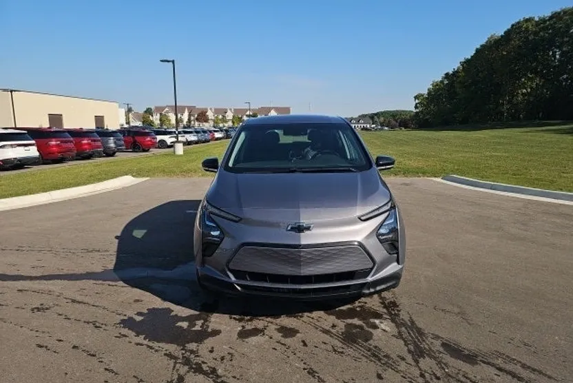 2023 Chevrolet Bolt EV 2LT photo 1