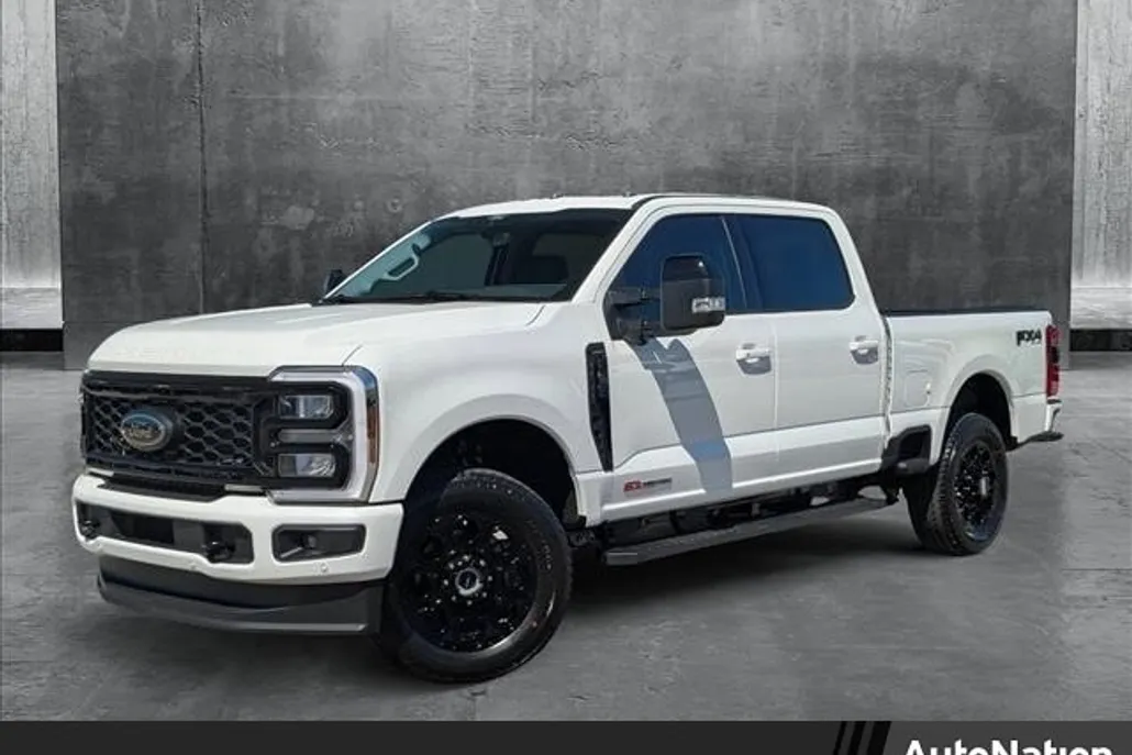 2025 Ford F-350 Lariat photo 1