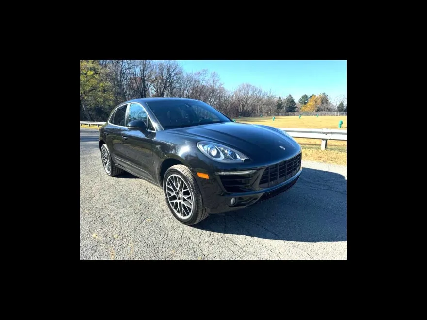 2015 Porsche Macan S photo 1