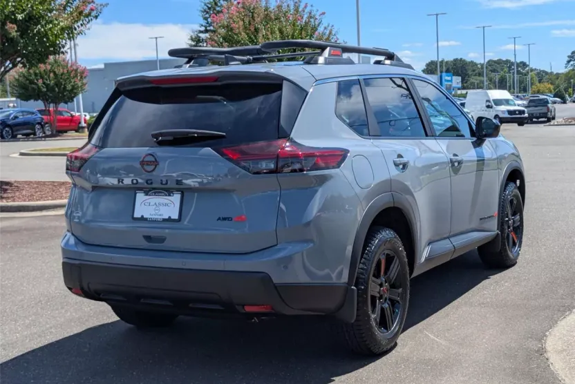 2026 Nissan Rogue AWD photo 1