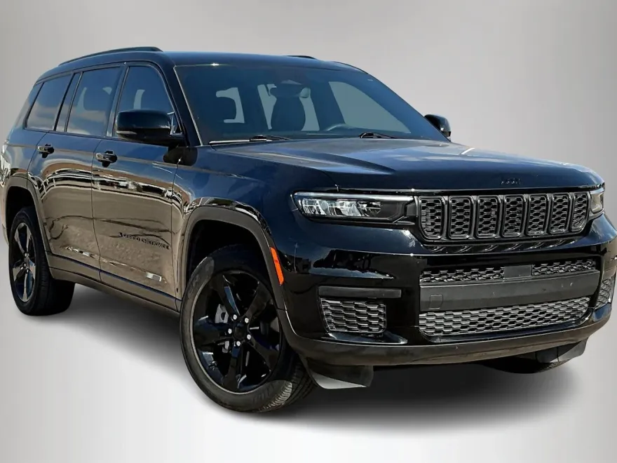 2024 Jeep Grand Cherokee Laredo photo 1