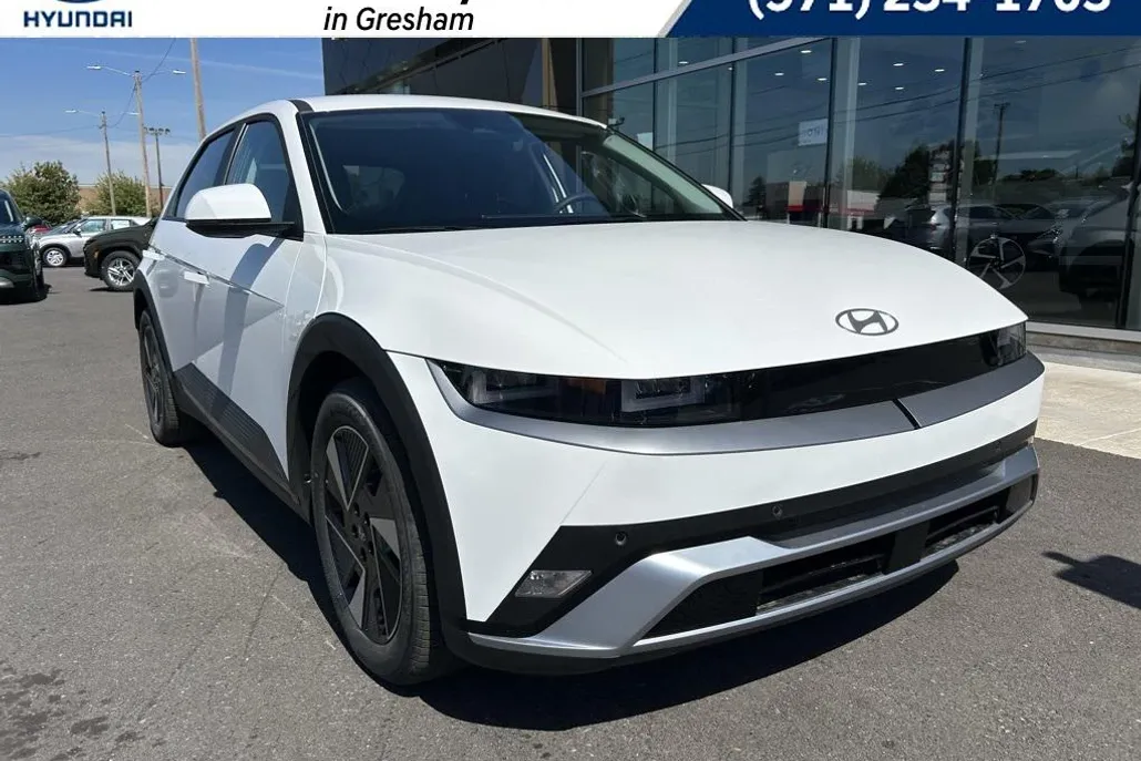 2025 Hyundai Ioniq 5 SE photo 1