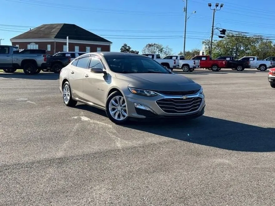 2023 Chevrolet Malibu 1LT photo 1