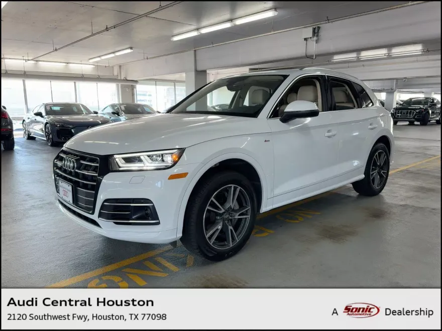 2020 Audi Q5 Premium Plus photo 1