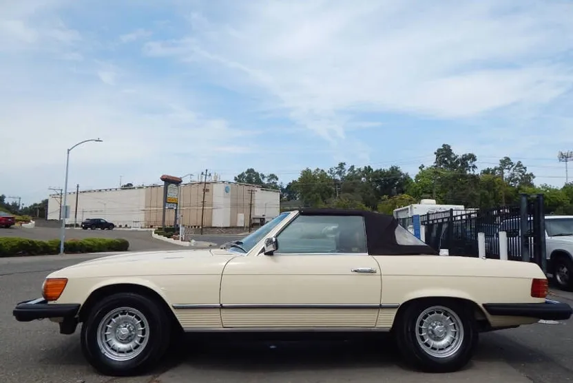 1983 Mercedes Benz 380 photo 1