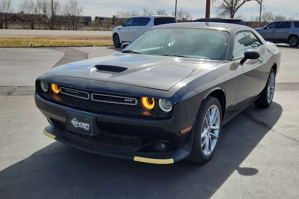 2022 Dodge Challenger GT photo 1