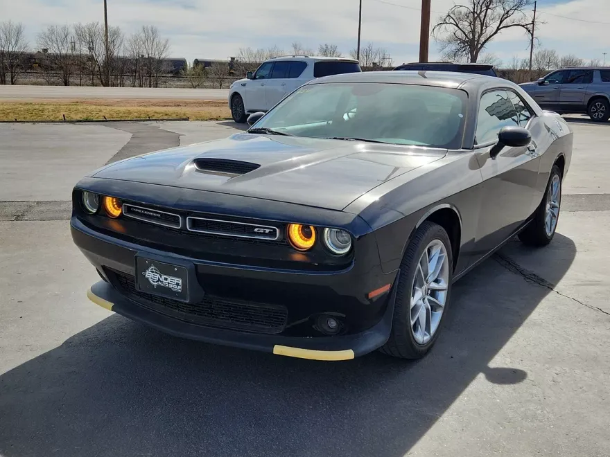 2022 Dodge Challenger GT photo 1