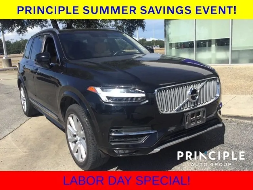 2017 Volvo XC90 T6 Inscription photo 1