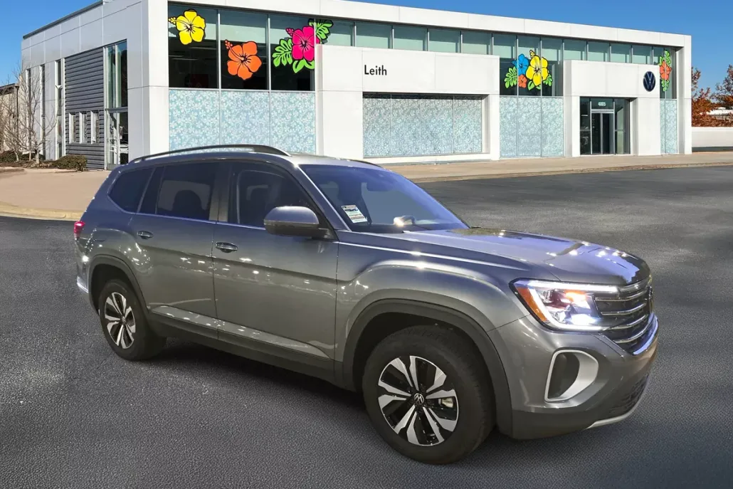 2024 Volkswagen Atlas SE photo 1